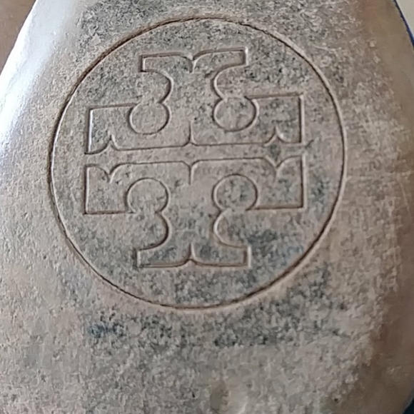 Tory Burch Navy Mary Jane Pointy Toe Kitten Heels - Picture 5 of 5